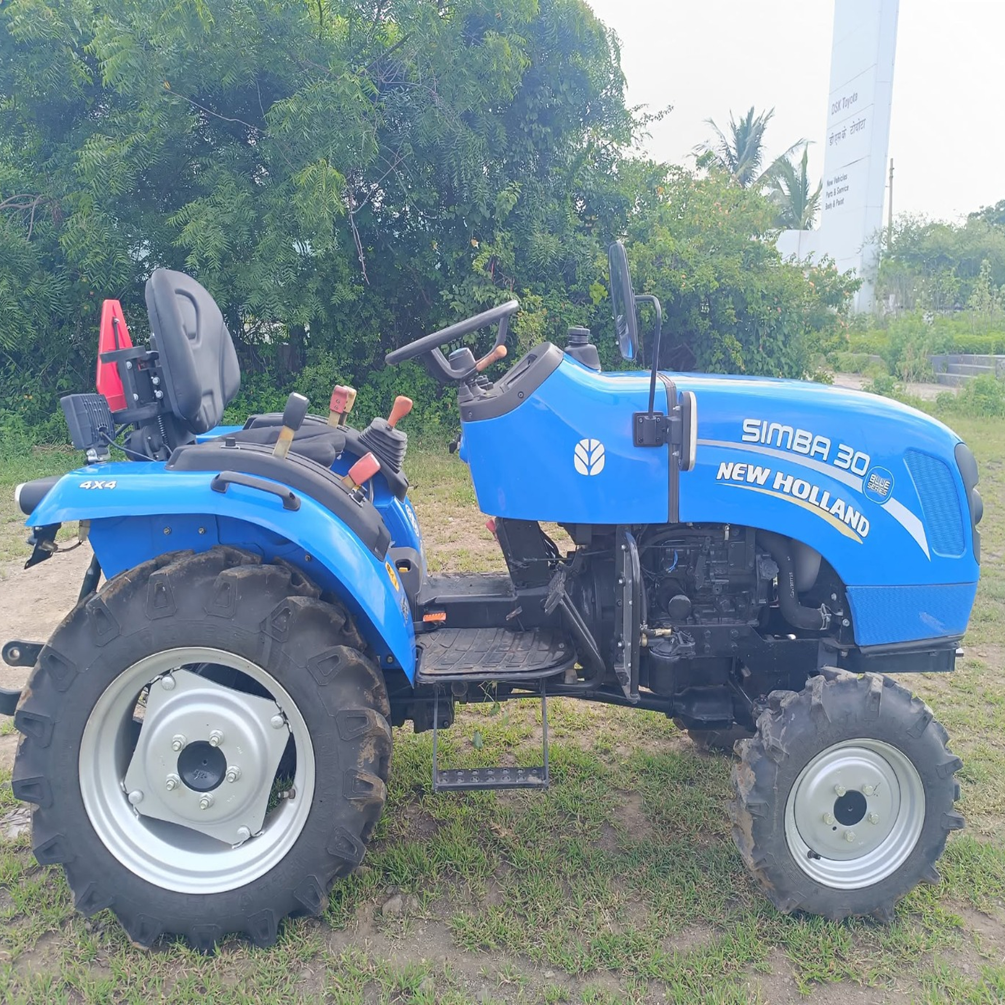 New Holland Simba-30 4X4